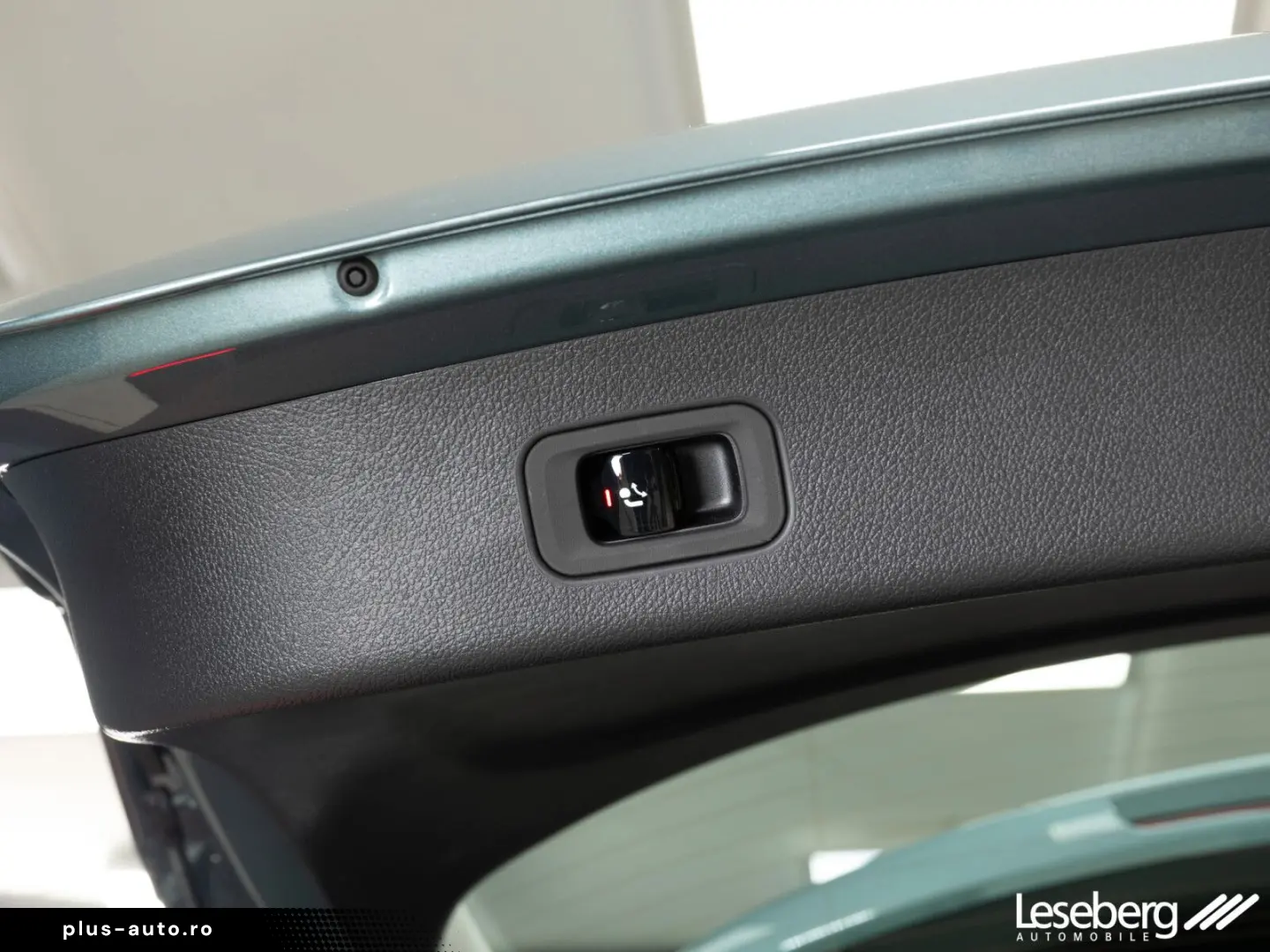 GLC 300 e 4M AMG DIG.LIGHT AHK Pano Distro 360