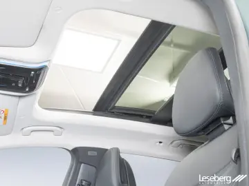 GLC 300 e 4M AMG DIG.LIGHT AHK Pano Distro 360