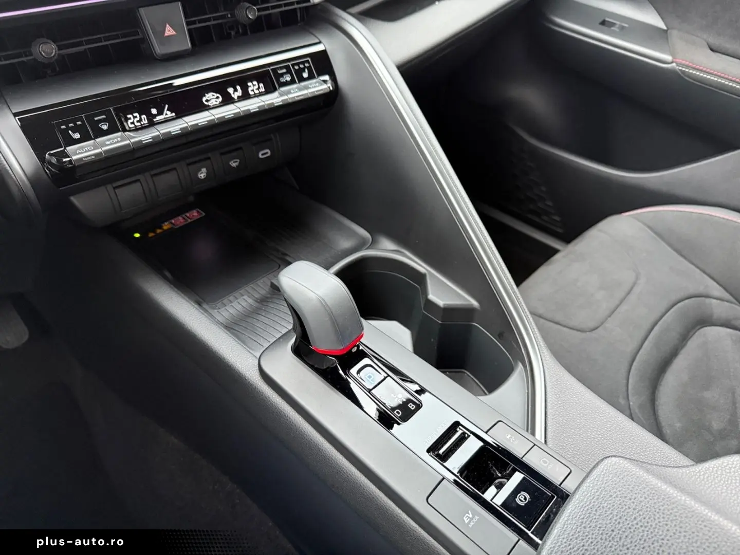 C-HR 2.0 Hybrid AWD GR SPORT  LED 19'' JBL RCam