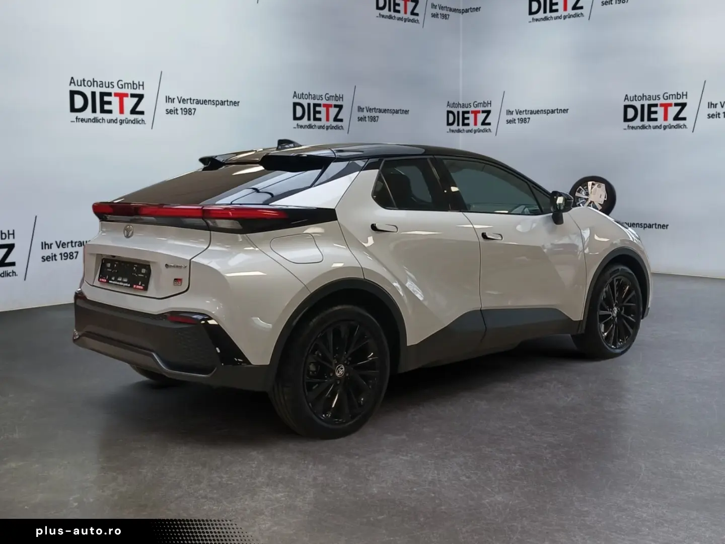 C-HR Plug-In Hybrid GR-Sport ACC KAM TOTW JBL