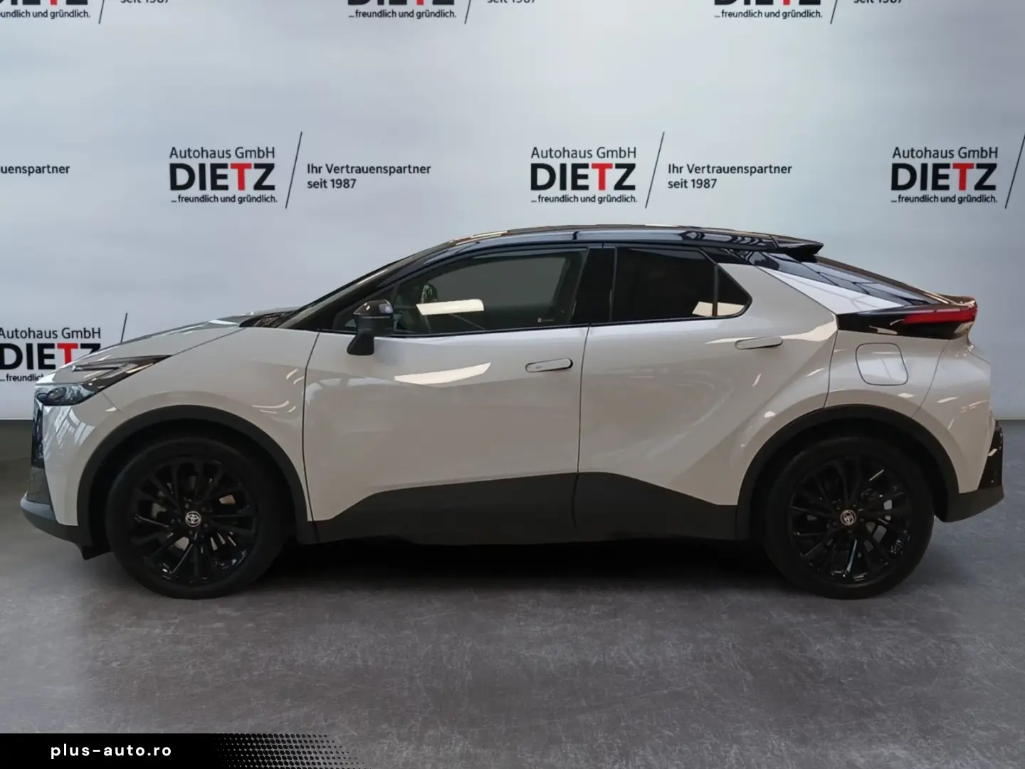 C-HR Plug-In Hybrid GR-Sport ACC KAM TOTW JBL