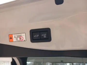 C-HR Plug-In Hybrid GR-Sport ACC KAM TOTW JBL