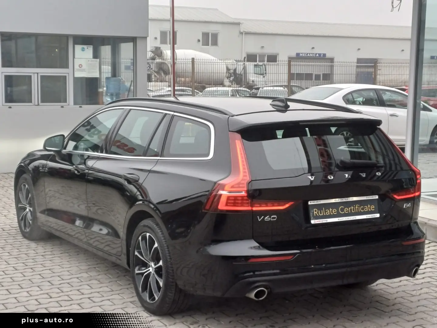 Volvo V60 2.0 diesel 197 cp AT8 Momentum Pro