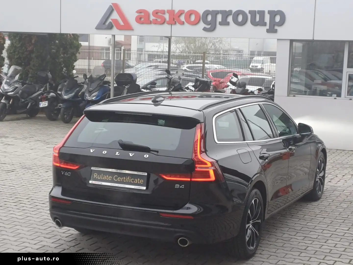 Volvo V60 2.0 diesel 197 cp AT8 Momentum Pro