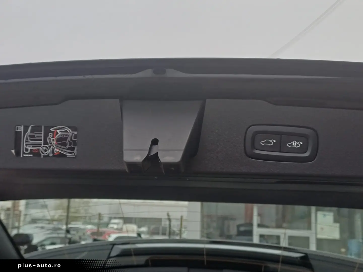 Volvo V60 2.0 diesel 197 cp AT8 Momentum Pro