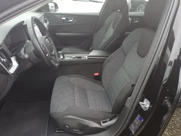 Volvo V60 2.0 diesel 197 cp AT8 Momentum Pro