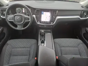 Volvo V60 2.0 diesel 197 cp AT8 Momentum Pro