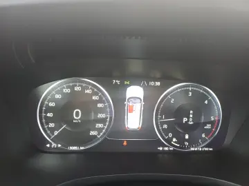 Volvo V60 2.0 diesel 197 cp AT8 Momentum Pro