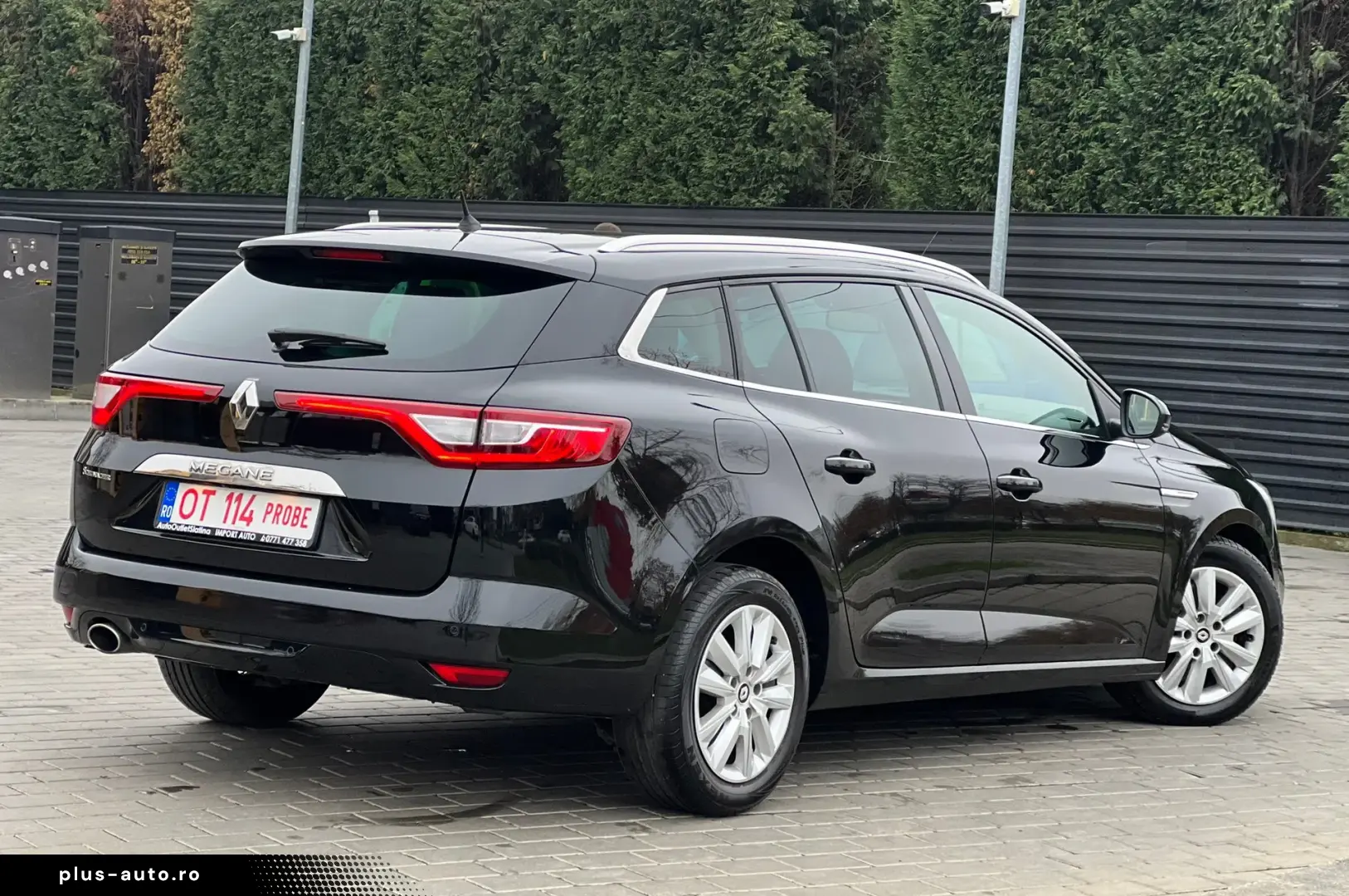 Renault Megane Estate Blue dCI EDC Intens