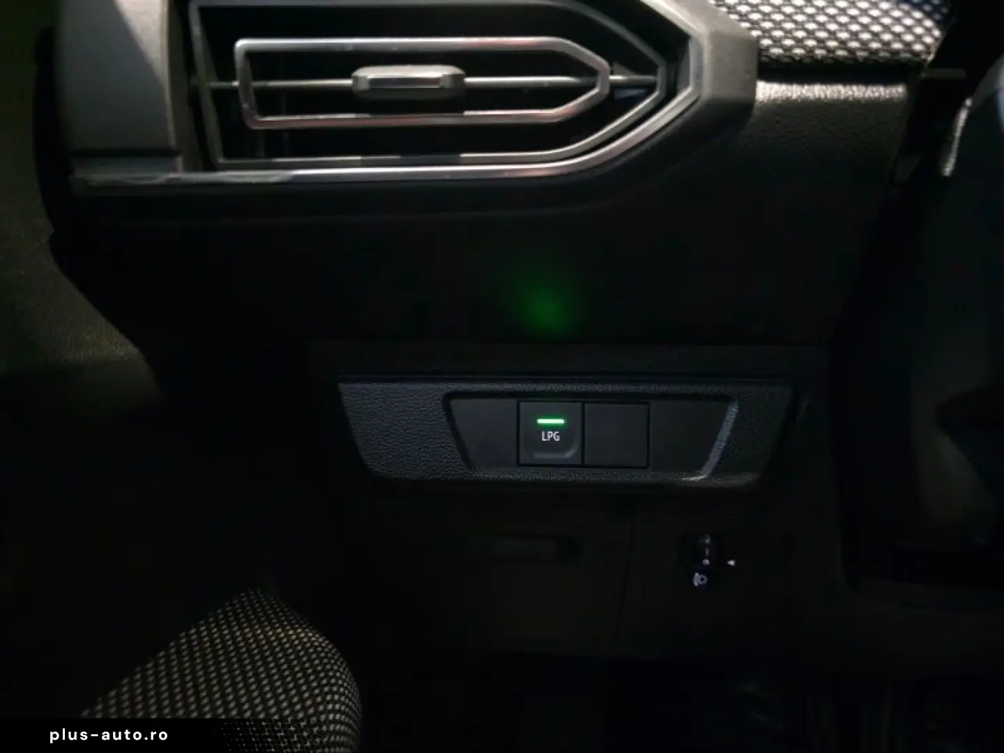 DACIA JOGGER 1.0 ECO-G 100HP 7 locuri EXTREME