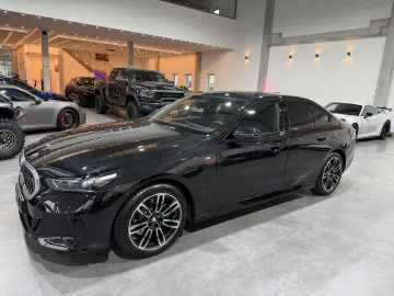 520 i M Sport Pano Carbon H&K 4SHZ HUD 360