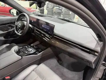 520 i M Sport Pano Carbon H&K 4SHZ HUD 360