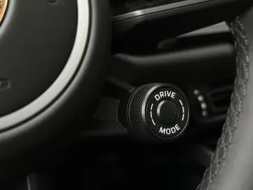 992 911 Carrera 4S Lift Matrix BOSE InnoDrive