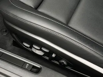 992 911 Carrera 4S Lift Matrix BOSE InnoDrive