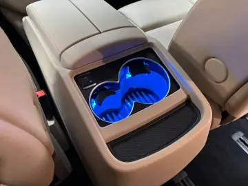 V 300 d lang Allrad AMG Airmatic Kühlfach LED