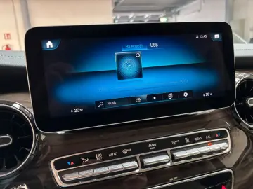 V 300 d lang Allrad AMG Airmatic Kühlfach LED