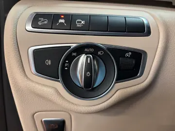 V 300 d lang Allrad AMG Airmatic Kühlfach LED