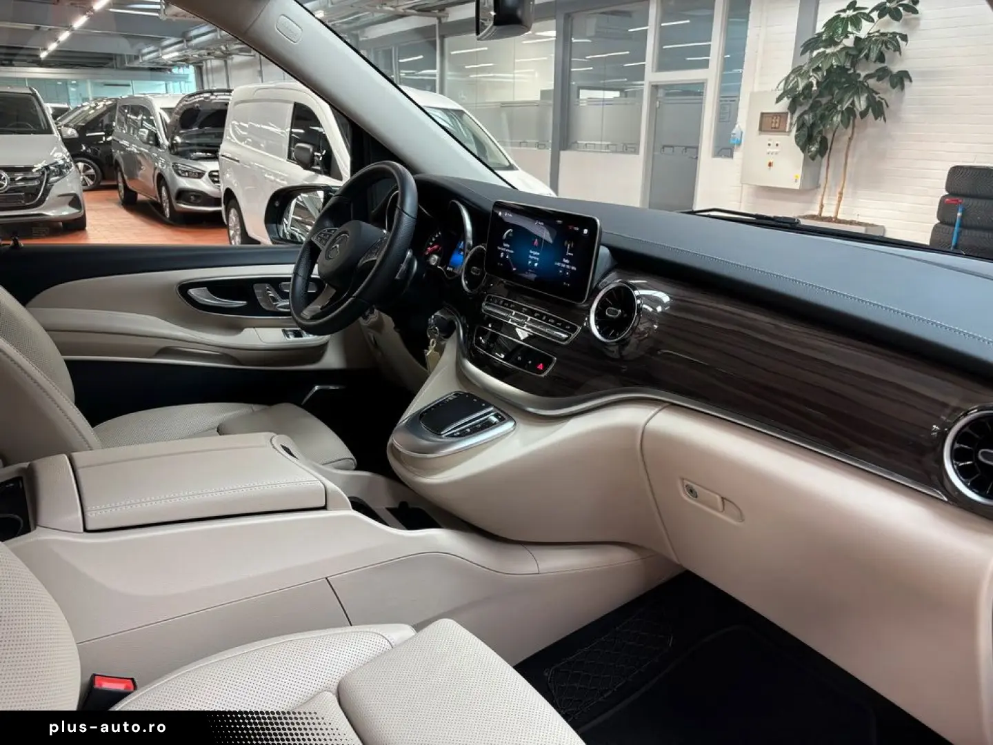 V 300 d lang Allrad AMG Airmatic Kühlfach LED