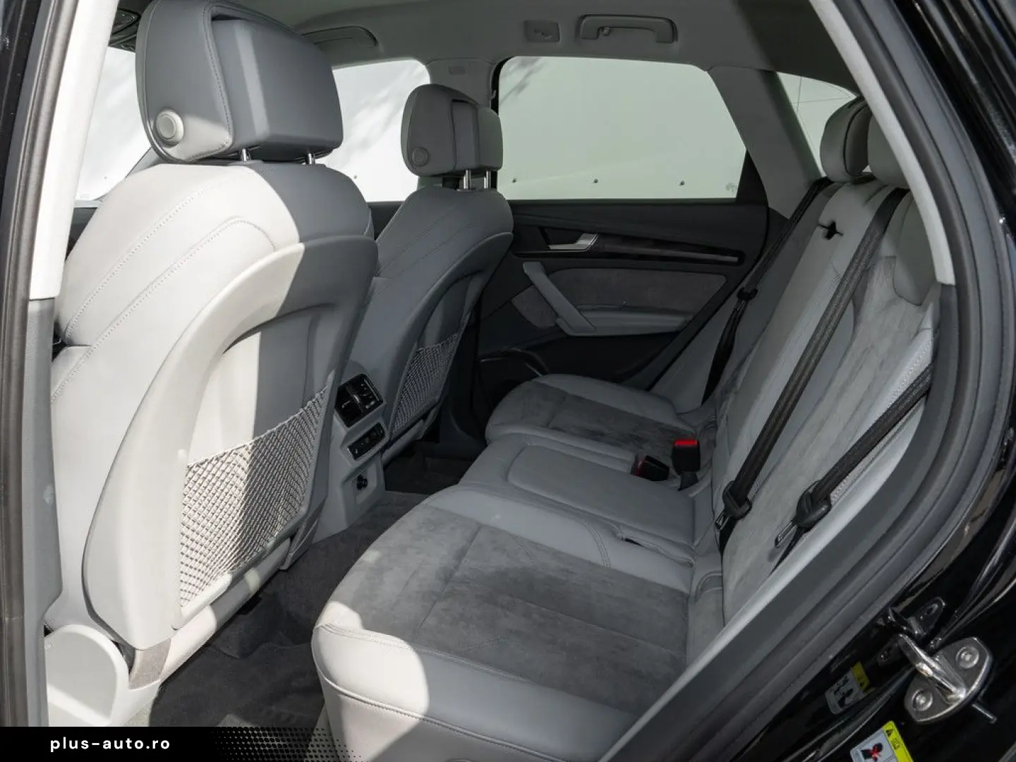 Q5 design 45 TFSI quattro MATRIX LUTF STAND NAVI