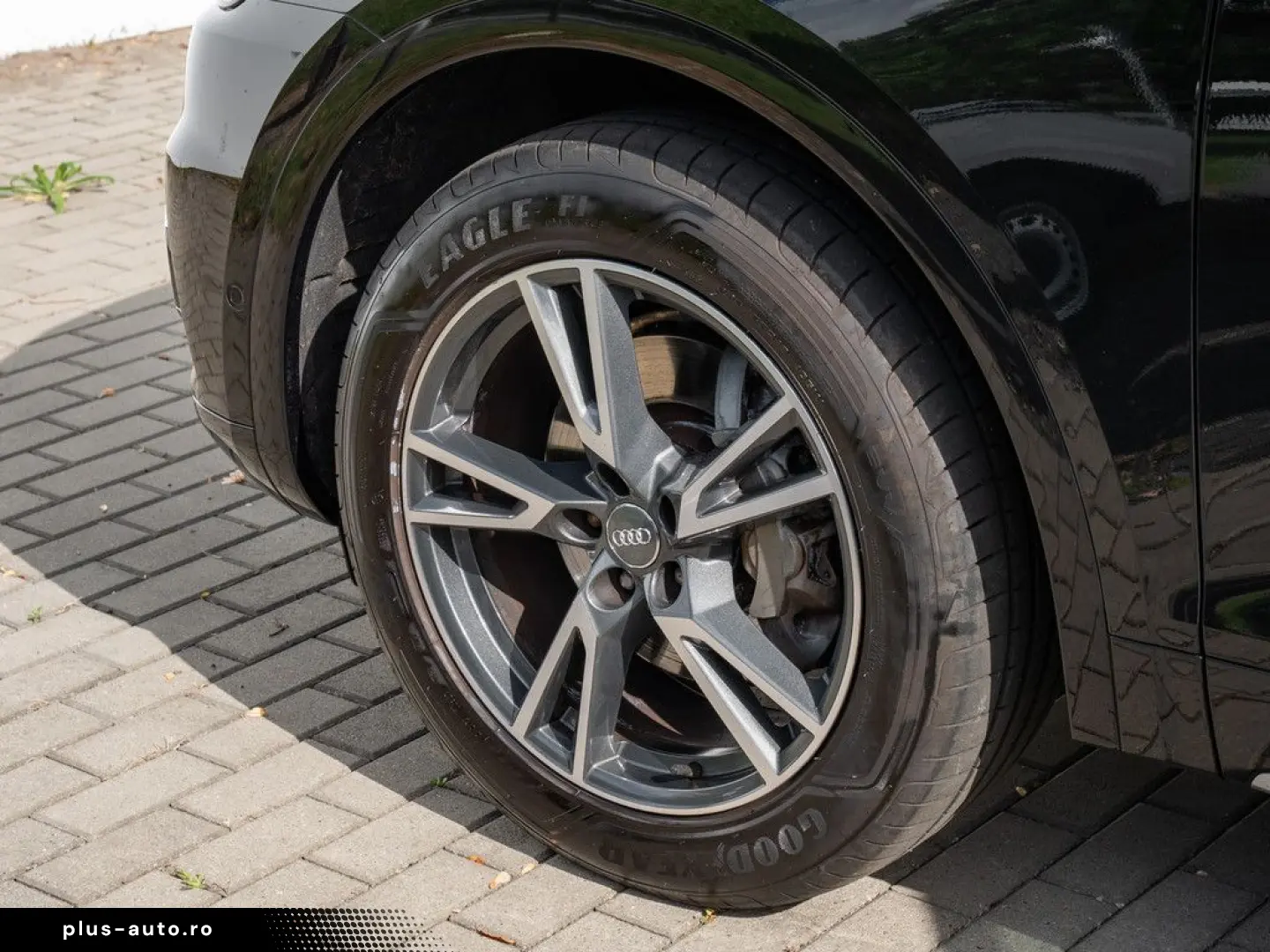 Q5 design 45 TFSI quattro MATRIX LUTF STAND NAVI