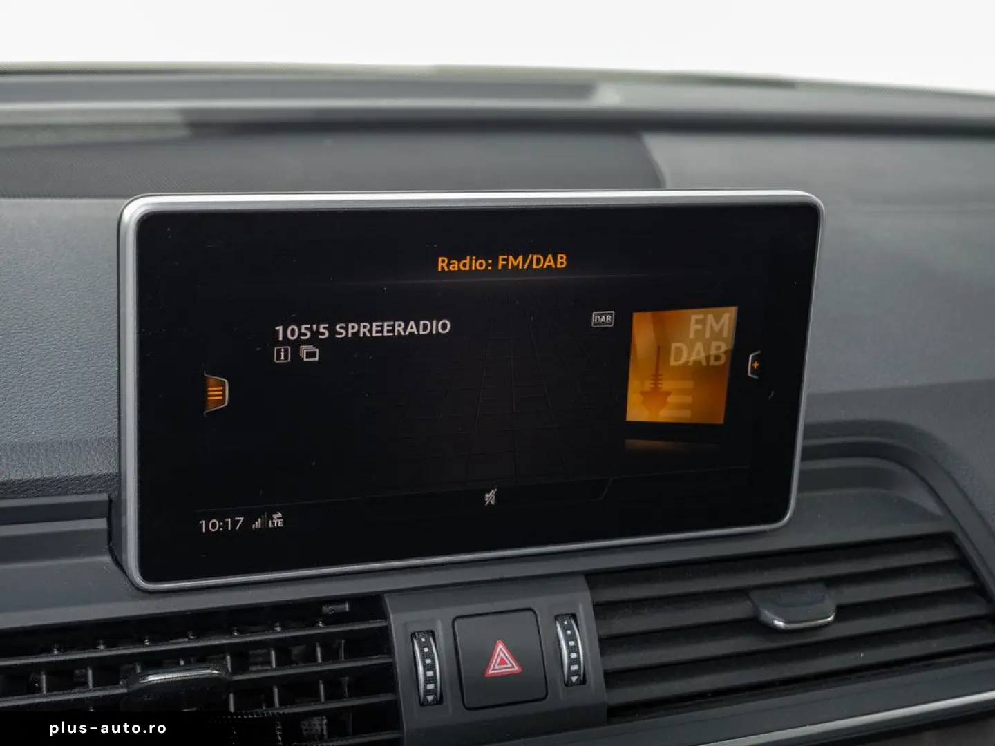 Q5 design 45 TFSI quattro MATRIX LUTF STAND NAVI