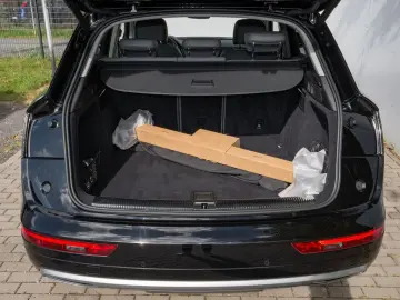 Q5 design 45 TFSI quattro MATRIX LUTF STAND NAVI