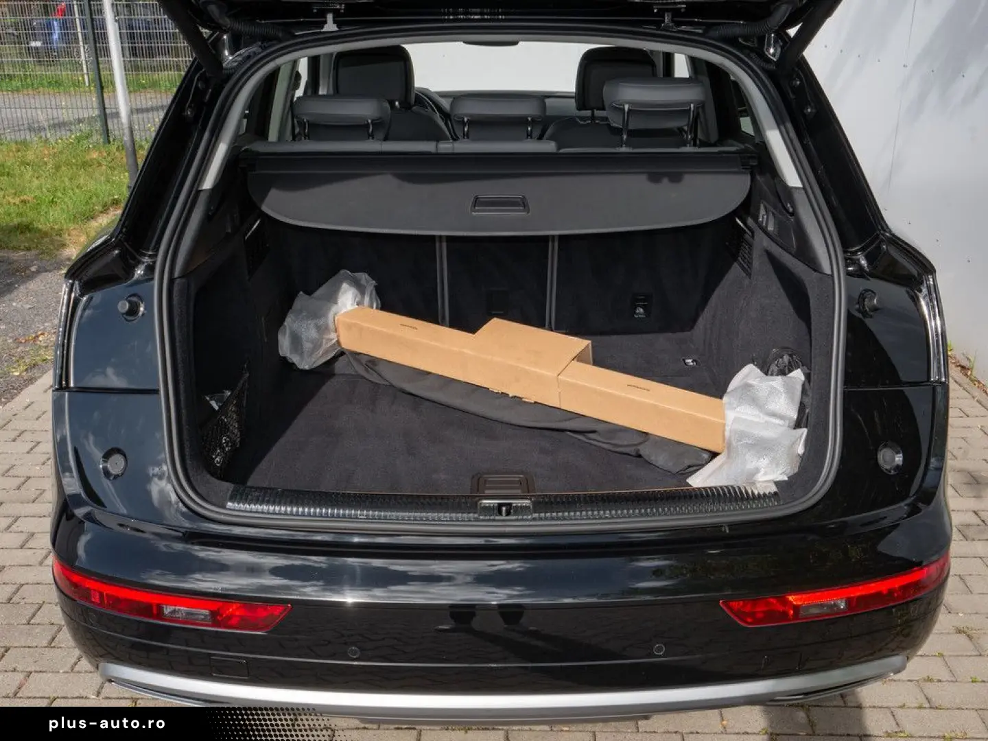 Q5 design 45 TFSI quattro MATRIX LUTF STAND NAVI