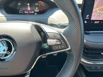 Enyaq 80X Sportline Matrix HuD Kamera Memory