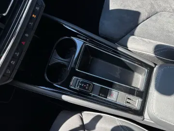 Enyaq 80X Sportline Matrix HuD Kamera Memory