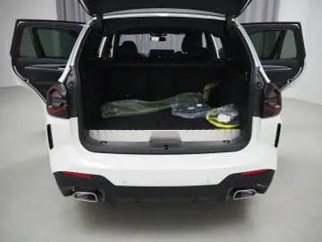 X3 xDrive 30e (M-Sport Navi LED AHK 360 WLAN)