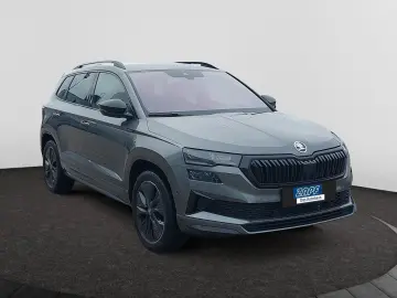 Karoq 2 0 TSI DSG 4x4 Sportline AHK LEDER MATRIX