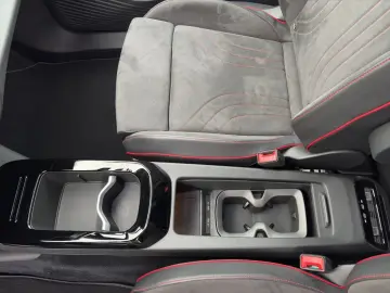 ID.5 GTX 4M NAVI WP PANO AHK 360 AR-HUD Assist