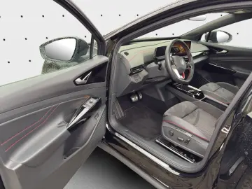 ID.5 GTX 4M NAVI WP PANO AHK 360 AR-HUD Assist