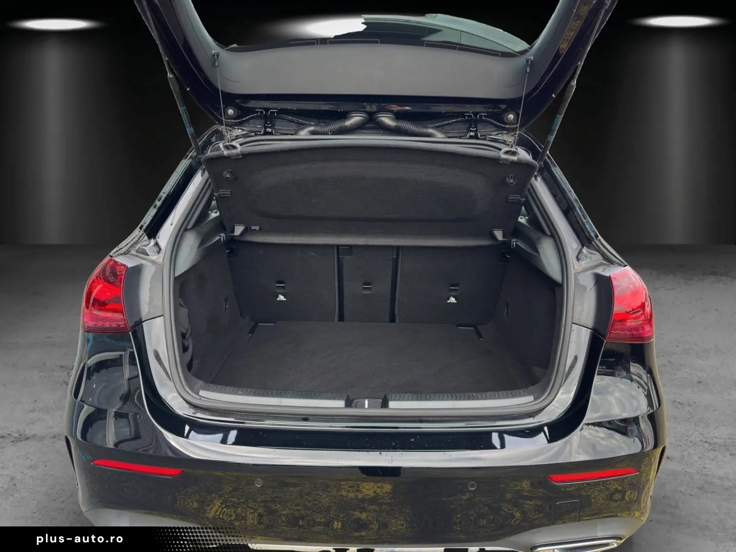 A250 4M AMG Prem  DISTR Burme MLED Leder DWA 19