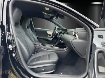 A250 4M AMG Prem  DISTR Burme MLED Leder DWA 19