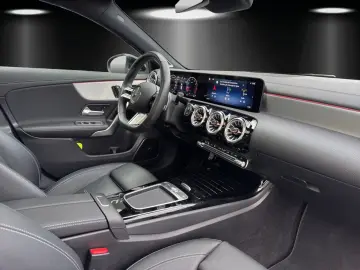 A250 4M AMG Prem  DISTR Burme MLED Leder DWA 19