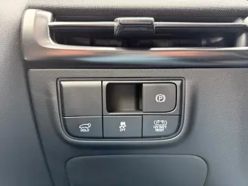 TUCSON Hybrid 1 6 T-GDi 4WD N Line  Pano  Assist