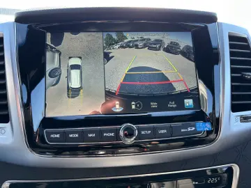 Rexton Sapphire 2.2 D 8AT 4WD 360 CAM GSD 7-Si.