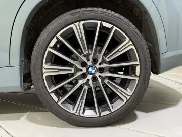 X1 xDrive23i M Sportpaket ACC 360  HUD HK Pano