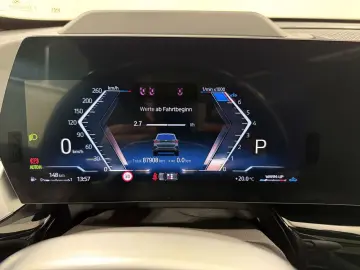 X1 xDrive23i M Sportpaket ACC 360  HUD HK Pano