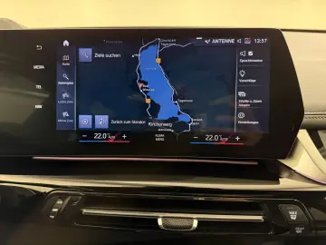 X1 xDrive23i M Sportpaket ACC 360  HUD HK Pano