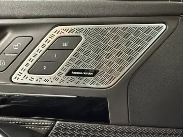 X1 xDrive23i M Sportpaket ACC 360  HUD HK Pano