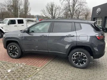 Compass 4xe Trailhawk