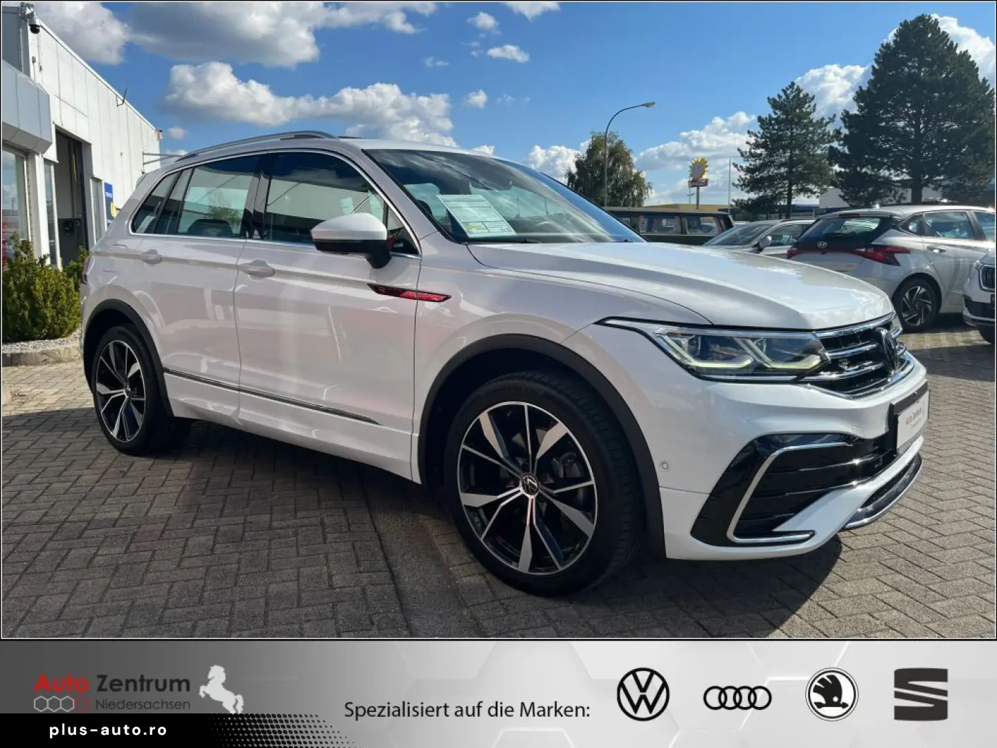Tiguan 2.0 TDI 4M R-Line HarmanKard AHK VOLL !!