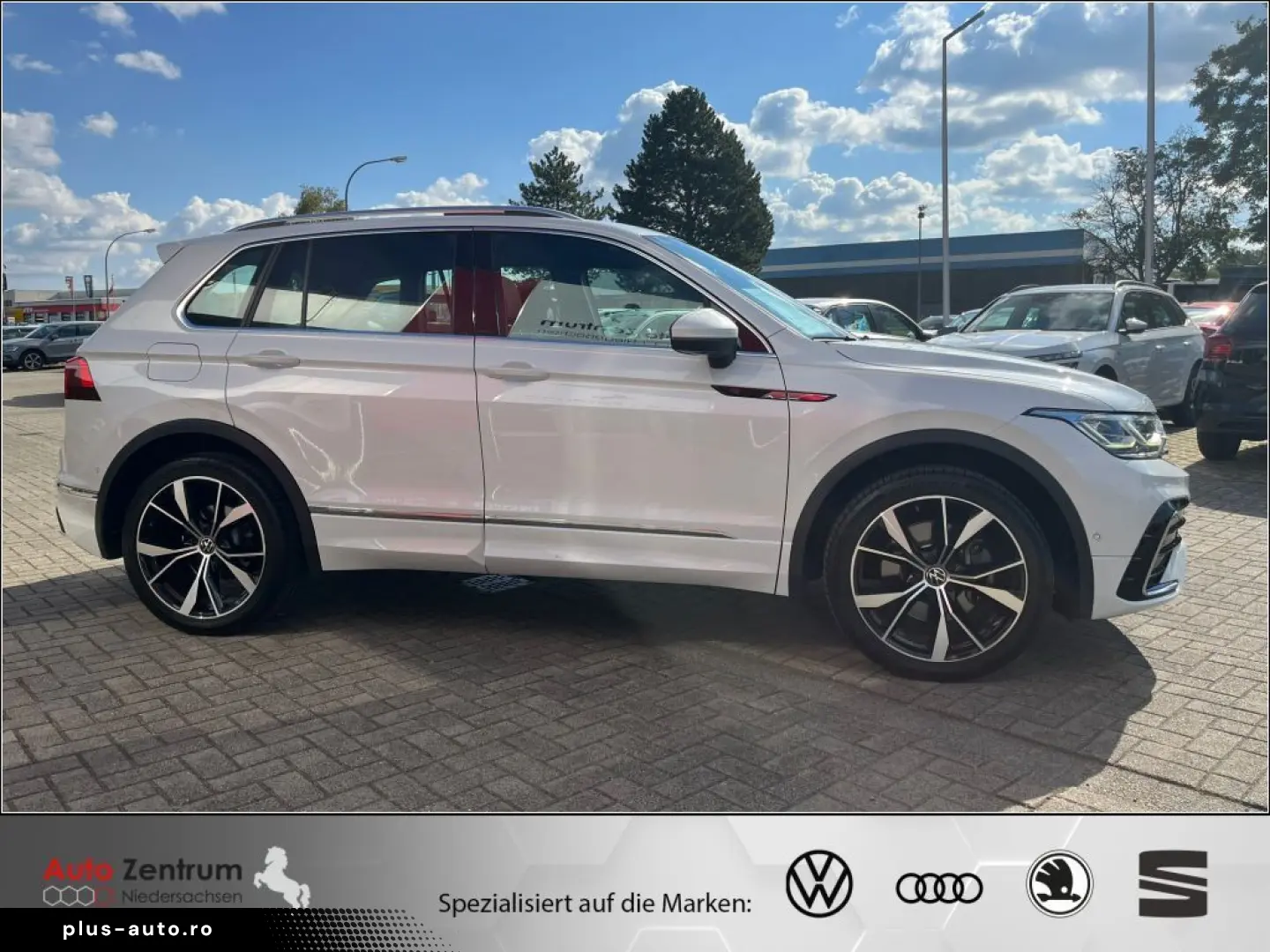 Tiguan 2.0 TDI 4M R-Line HarmanKard AHK VOLL !!