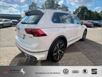 Tiguan 2.0 TDI 4M R-Line HarmanKard AHK VOLL !!