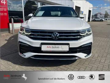 Tiguan 2.0 TDI 4M R-Line HarmanKard AHK VOLL !!