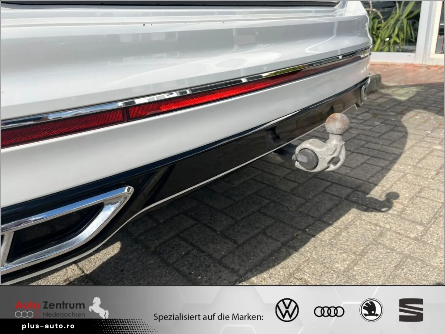 Tiguan 2.0 TDI 4M R-Line HarmanKard AHK VOLL !!