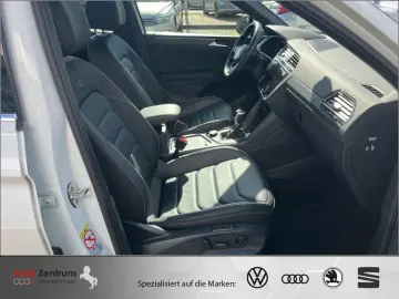 Tiguan 2.0 TDI 4M R-Line HarmanKard AHK VOLL !!