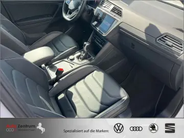 Tiguan 2.0 TDI 4M R-Line HarmanKard AHK VOLL !!